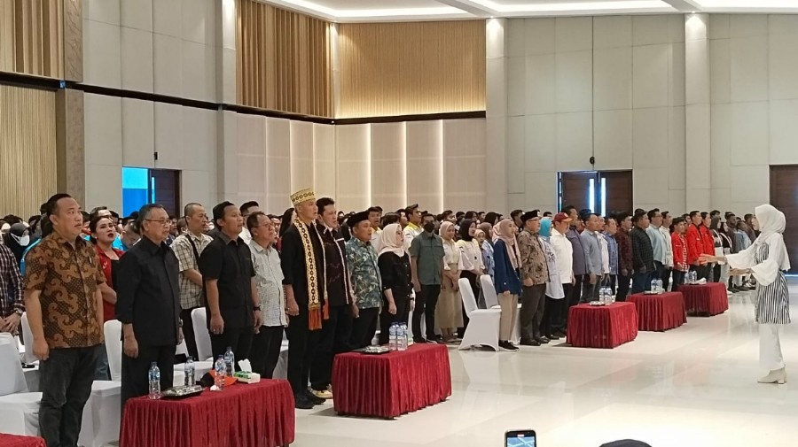 Ganjar Pranowo Disambut Hangat Ribuan Anak Muda di Lampung