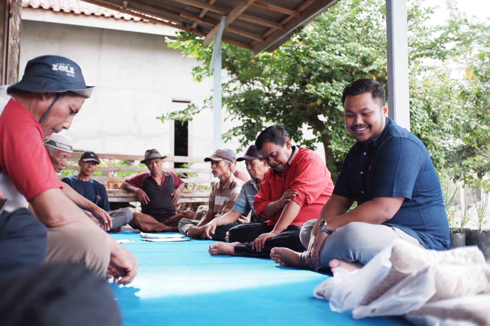 Dwinan Rahmandi Bagikan Bantuan ke Korban Bencana Banjir di Lampung Tengah