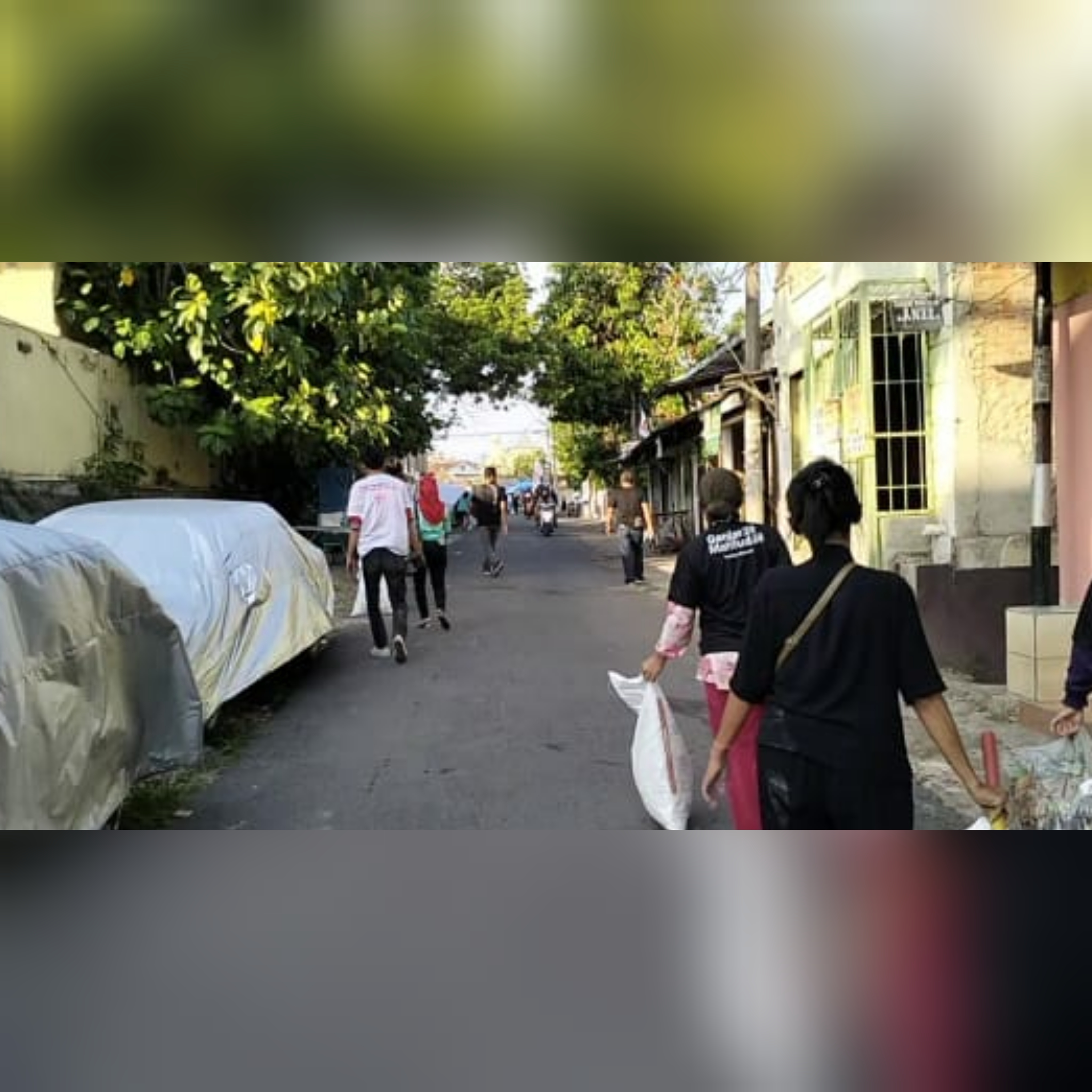 Forum Silaturahmi Relawan Ganjar-Mahfud Bandarlampung Baksos Bersih Lingkungan