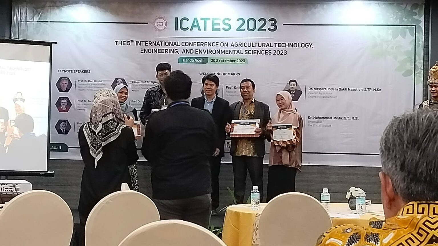 Profesor Unila Dapat Penghargaan Internasional