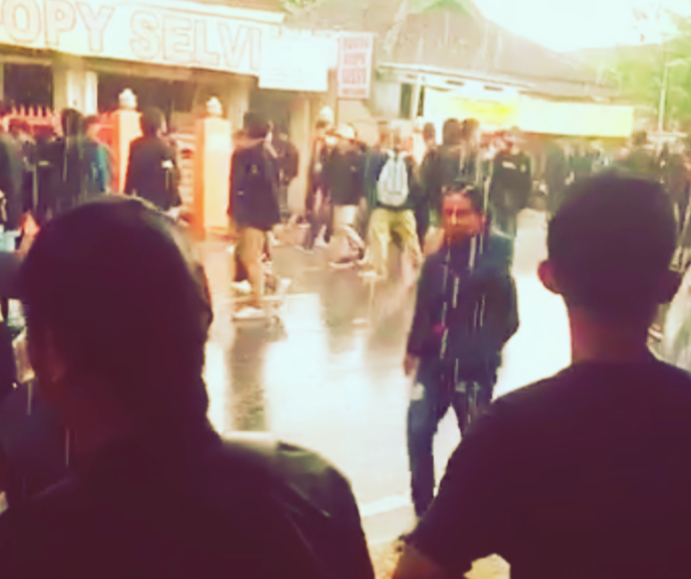 Hujan-Hujanan, Demo Ricuh, 48 Massa Mahasiswa Anti UU Ciptaker Diamankan!