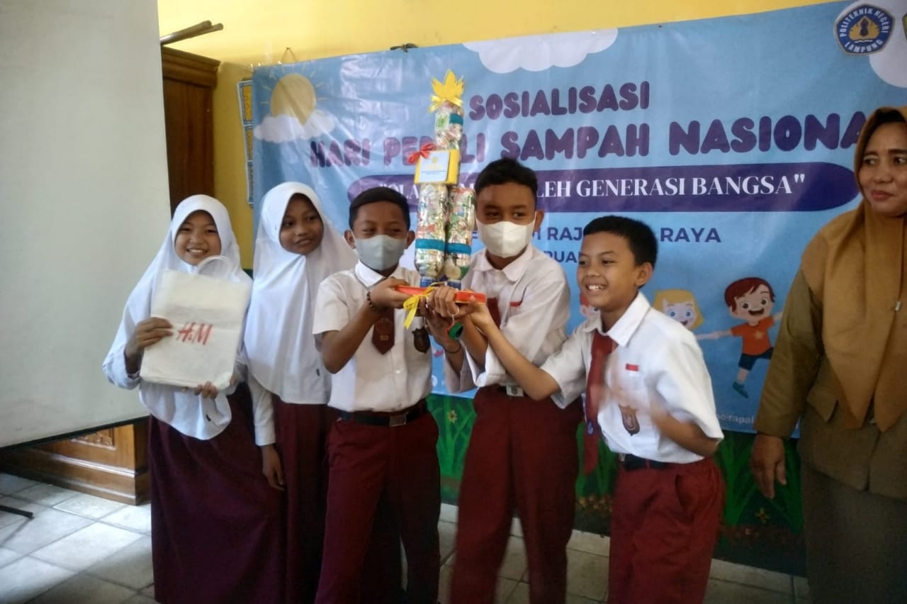Poltapala Polinela Gelar Sosialisasi Peduli Sampah