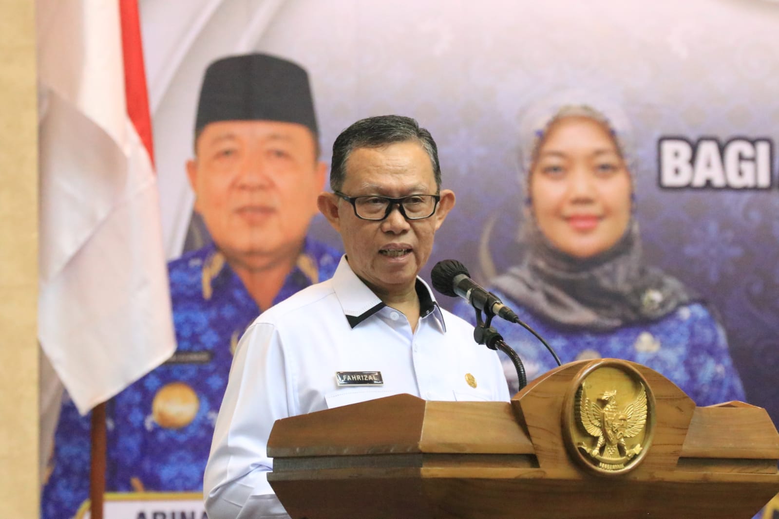 Ketua Dewan Pengurus Korpri Provinsi Lampung Serahkan Tali Asih Bagi Anggota Korpri di Lingkungan Pemerintah Provinsi Lampung