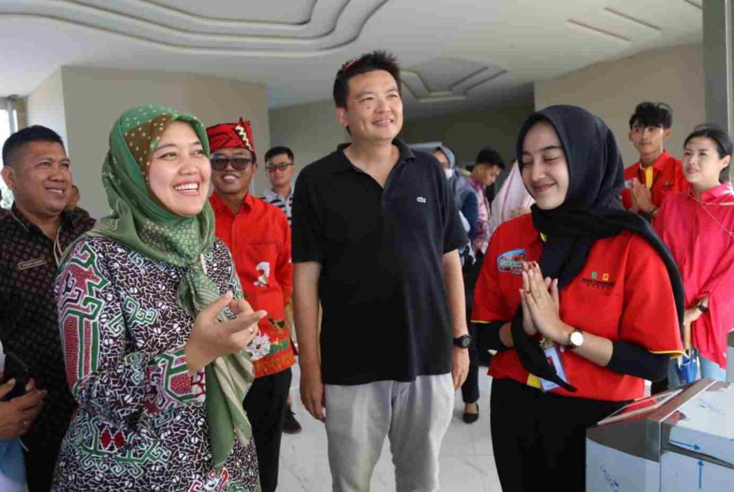 Wagub Chusnunia Tinjau Taman Bermain Krakatau Park, Hadirkan Wisata Edukasi