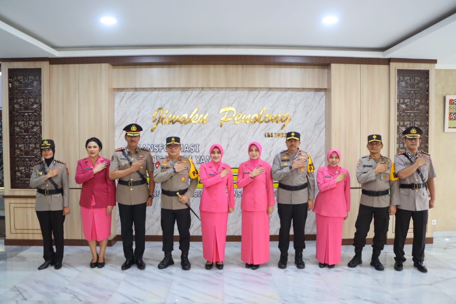 Kapolda Lampung Pimpin Serah Terima Jabatan, Dirsamapta dan Kabid Humas Polda Lampung