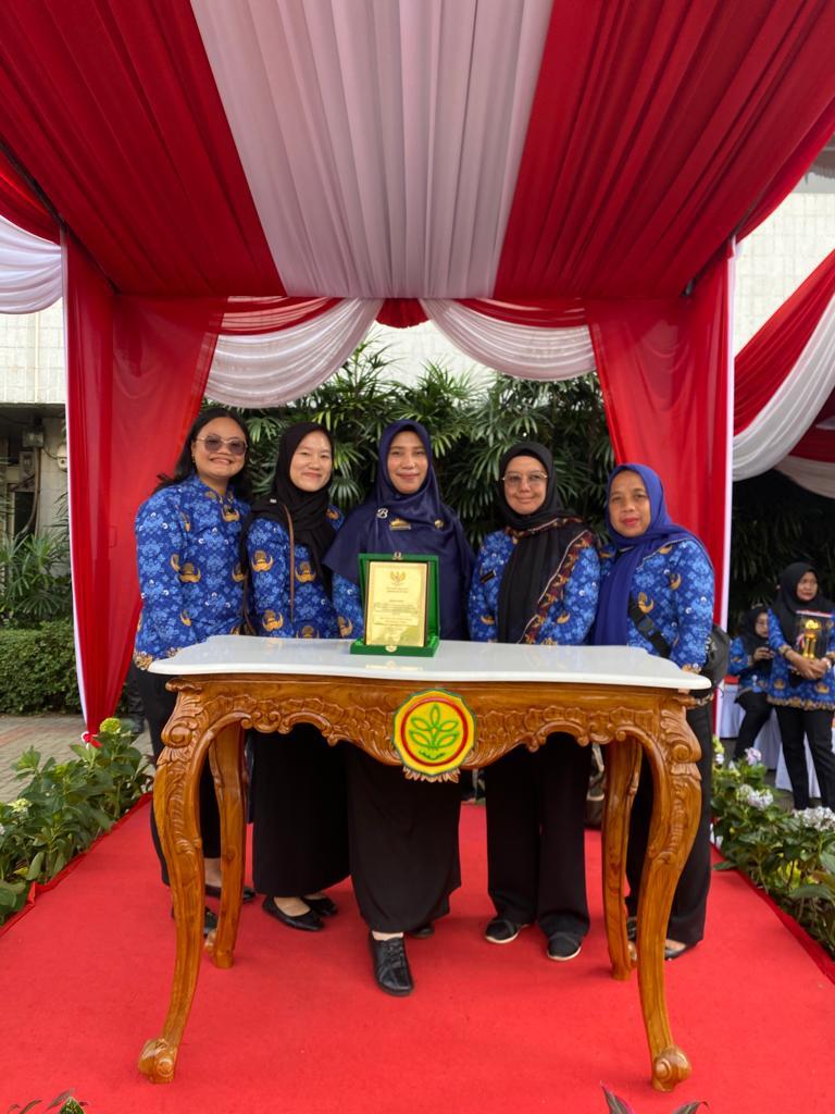 Disnakkeswan Lampung Memperoleh Penghargaan Abdi Bakti Tani 2023 Kementan RI