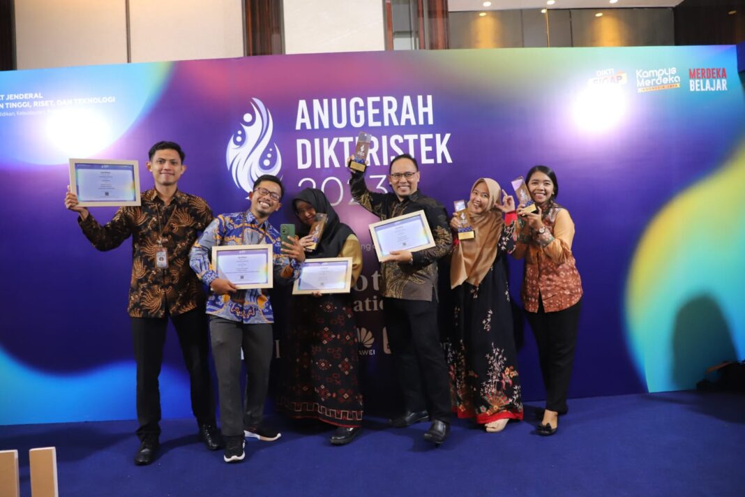 Unila Berhasil Membawa Empat Emas Dua Perunggu, Penghargaan Anugerah Diktiristek 2023