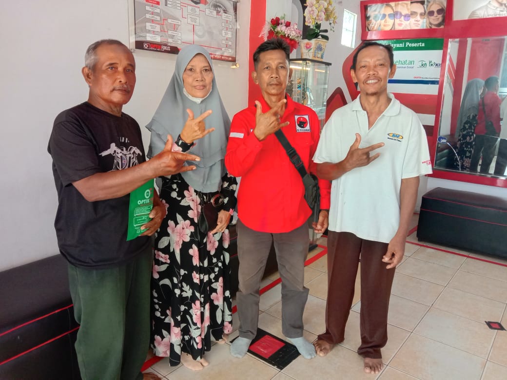 Penghujung Tahun 2023, BBHAR Lamsel Dampingi 21 Warga Periksa Mata Katarak