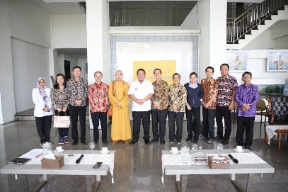 Gubernur Arinal Terima Audiensi Pengurus Lembaga Pengembangan Tripitaka Gatha Umat Budha di Mahan Agung