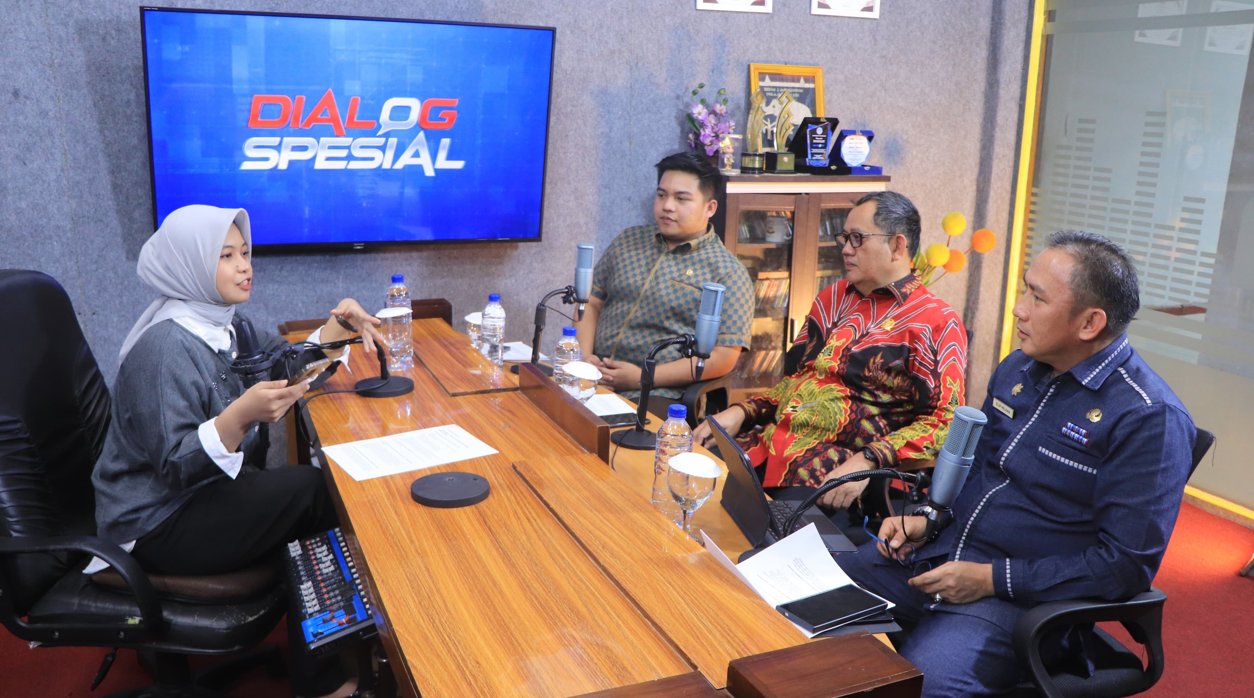 Komisi I DPRD Lampung Tegaskan Komitmen Pengawasan Keterbukaan Informasi Publik dalam Dialog Interaktif