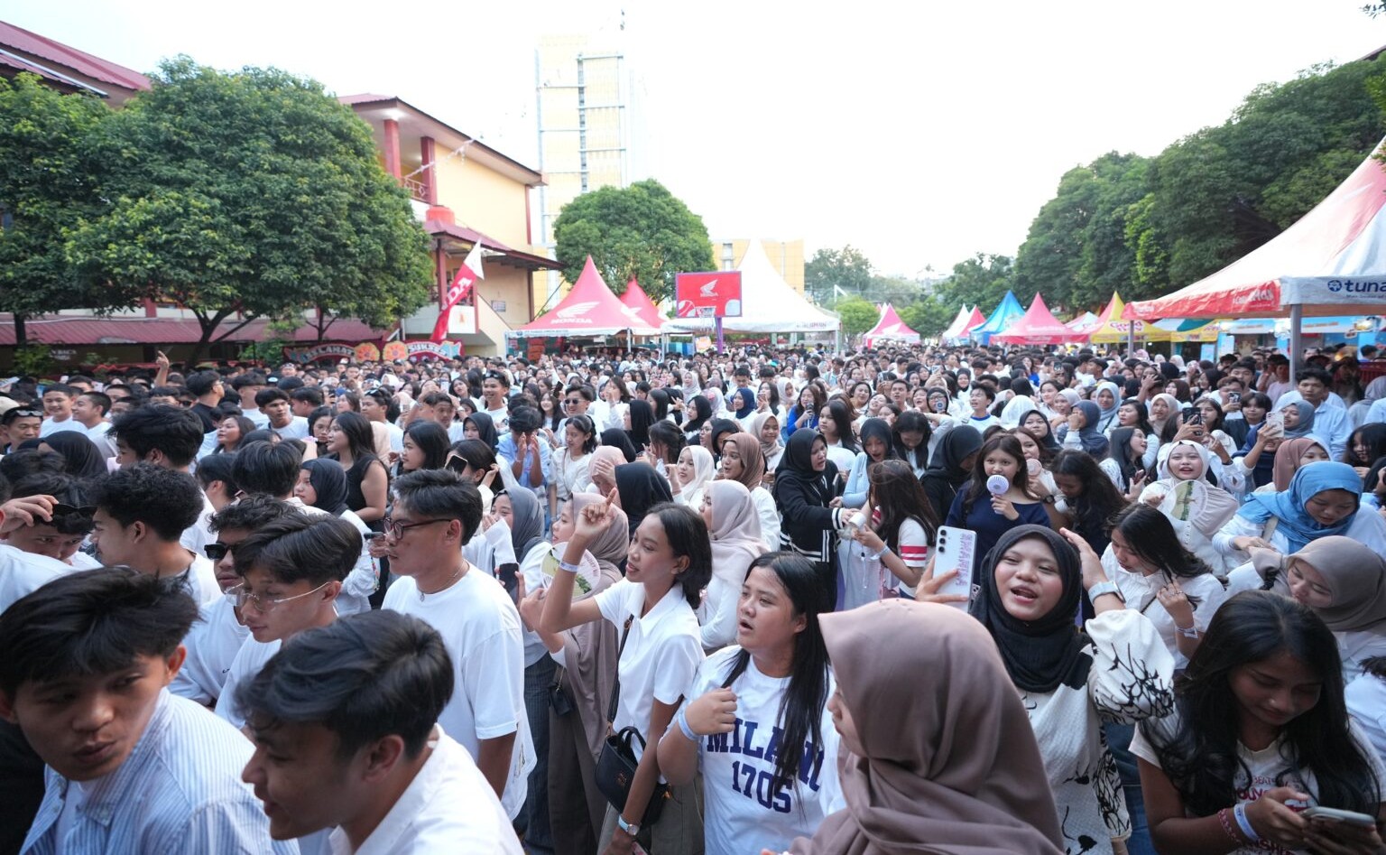 Youth Project VIII Resmi Ditutup, Rektor Unila Ajak Siswa Terus Berani Bermimpi