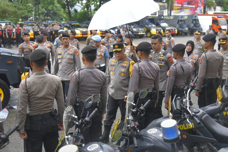 Pastikan Pengamanan Pemilu 2024 Berjalan Lancar, Kapolda Lampung Cek Kendaraan Dinas