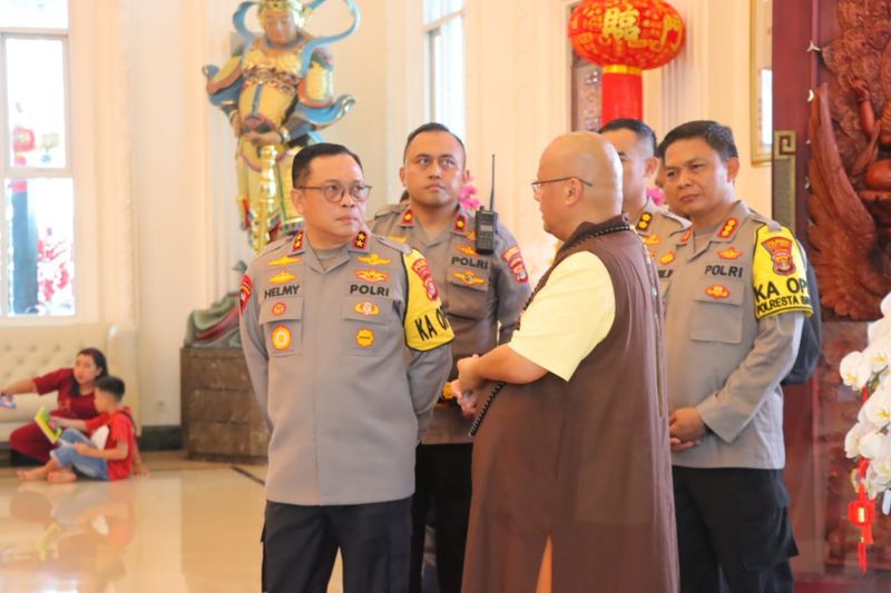 Kapolda Lampung Tinjau Pengamanan Malam Imlek