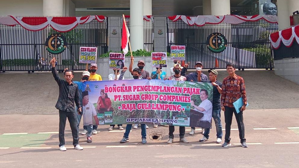 Akar Lampung Laporkan Arinal dan PT SGC ke Kejagung