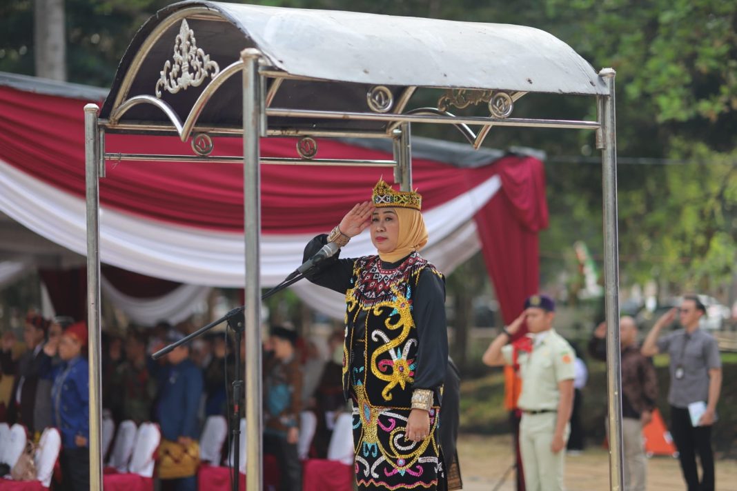 Unila Rayakan HUT ke-79 RI dengan Upacara dan Apresiasi Mapres