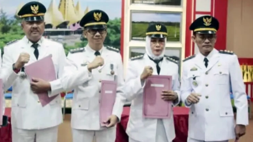 Bupati Lamsel Berikan Tugas Baru Camat Palas Sebagai Pendidik Pasca Viral Fenomena Jalan Kolam Lele