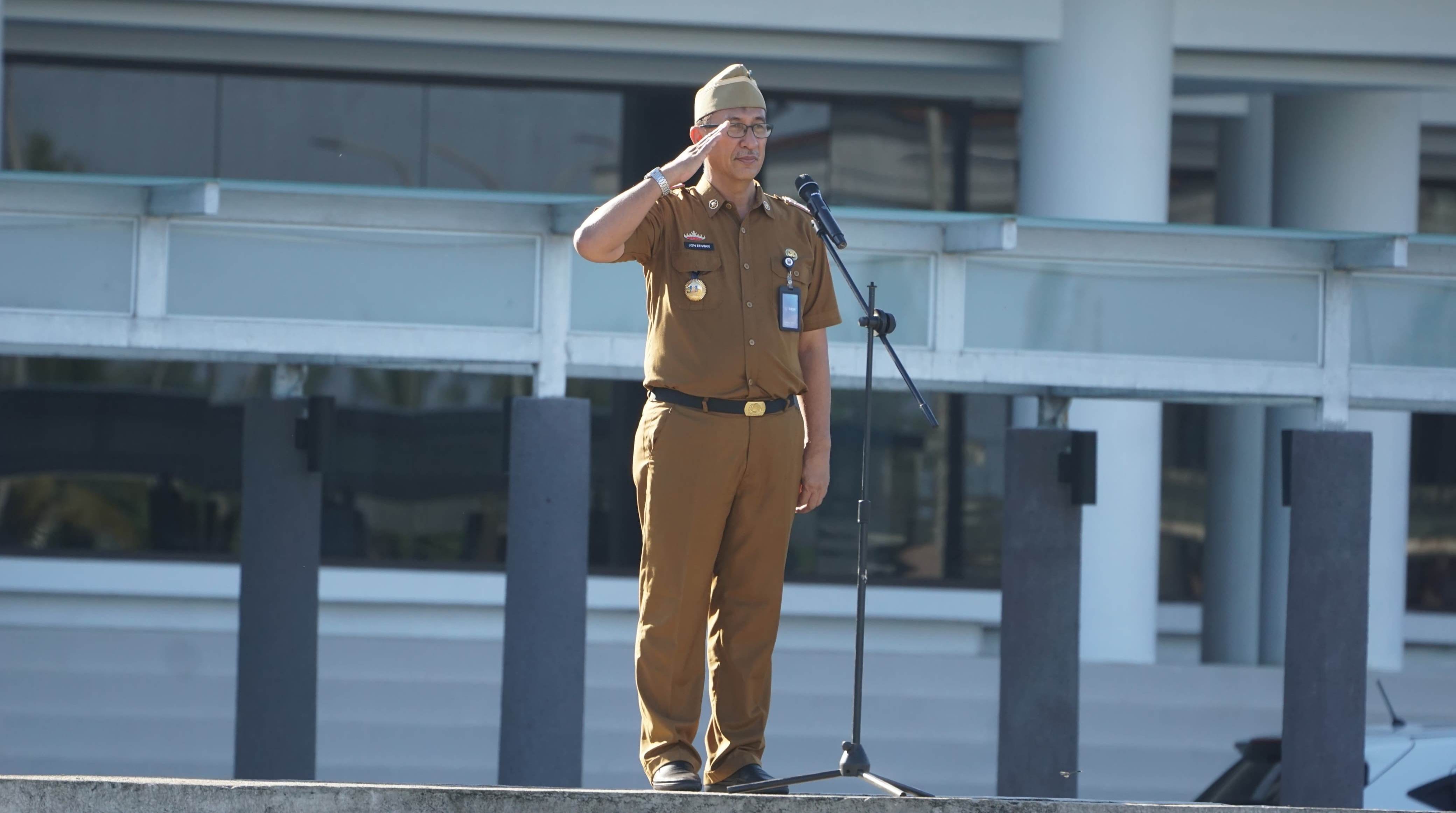 Pj Sekda Pesisir Barat Pimpin Apel Pagi Perdana Pasca Libur Lebaran
