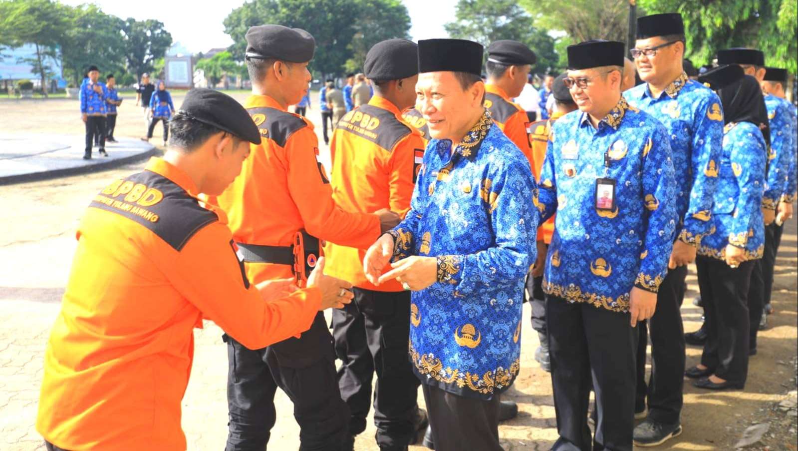 PJ Bupati Tulang Bawang Bertindak Sebagai Inspektur Upacara dalam Kegiatan Halal Bihalal