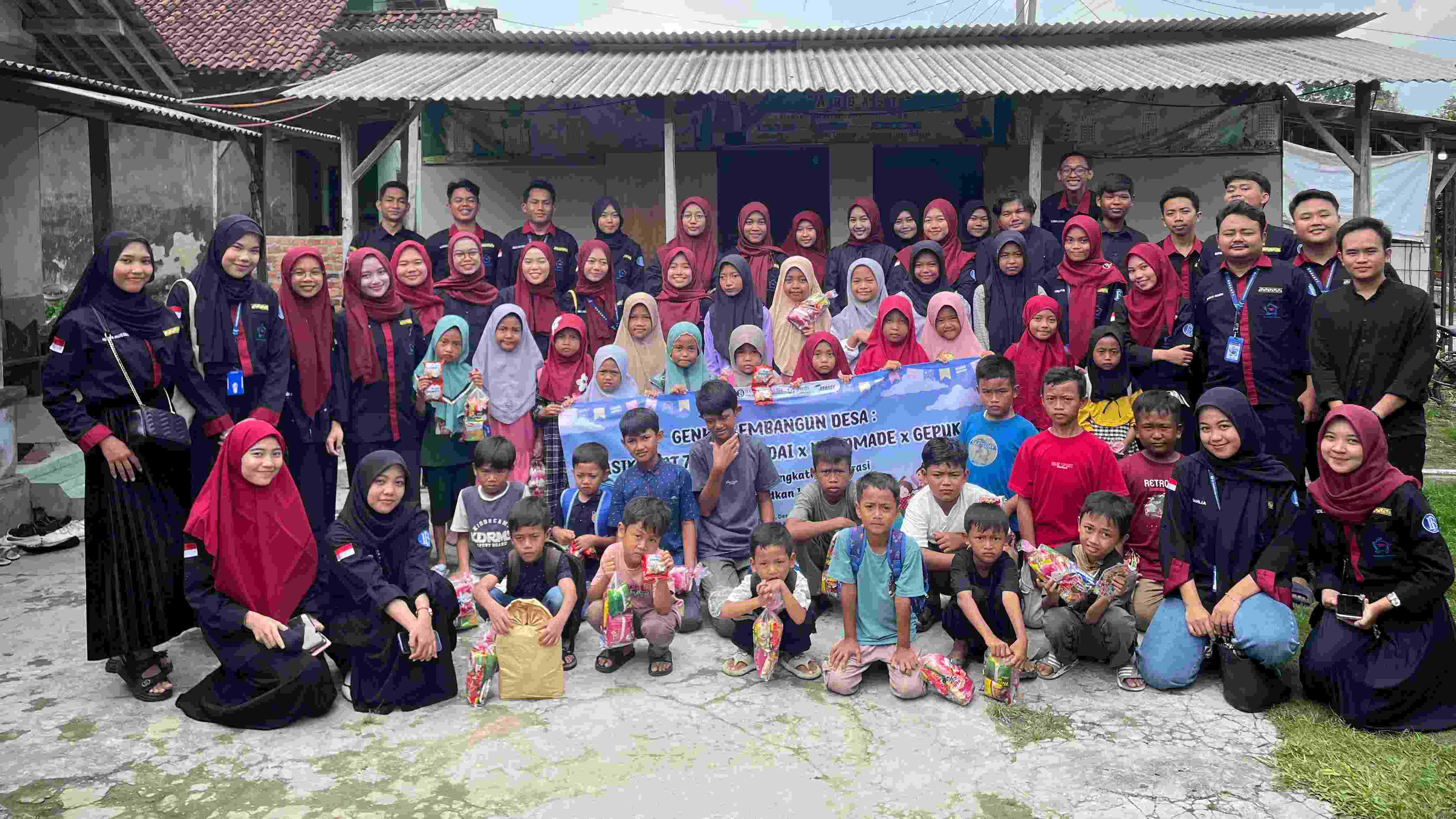 Genbi Membangun Desa: Belajar Asik di Desa Marga Kaya Jati Agung
