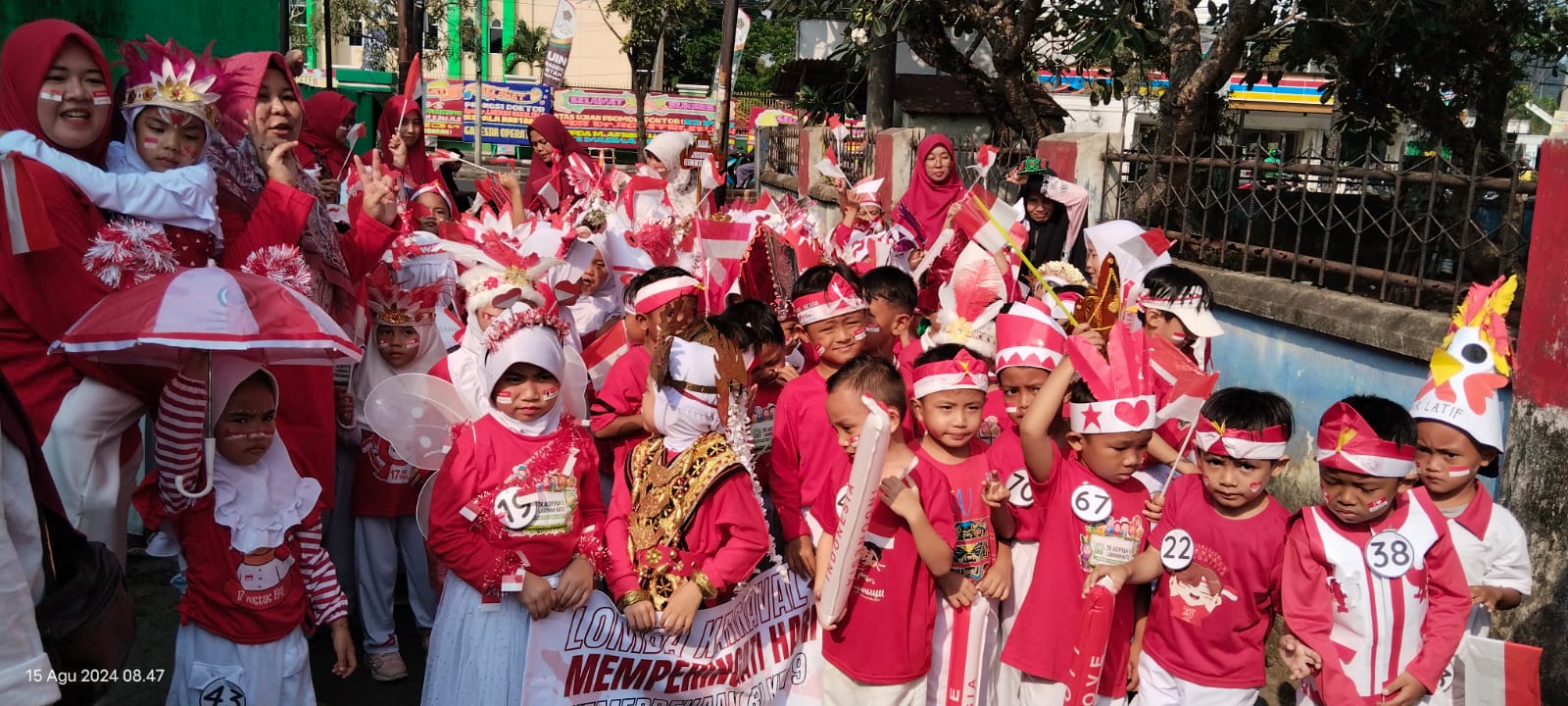 Semarak HUT RI, TK Muhammadiyah Kedaton Gelar Karnaval Meriah