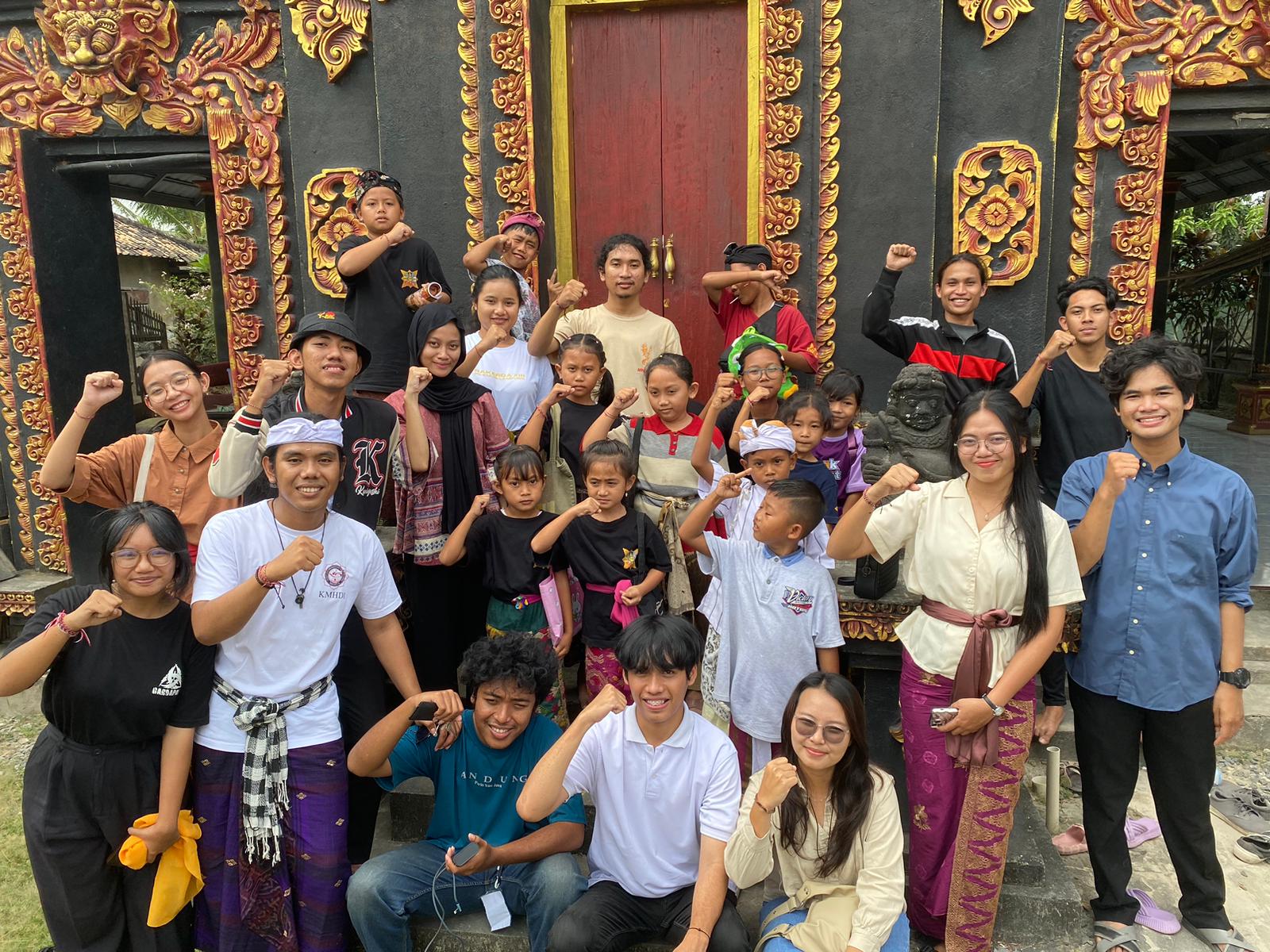 Milenial Lampung Berbagi Ilmu, Nyalakan Asa Anak Desa