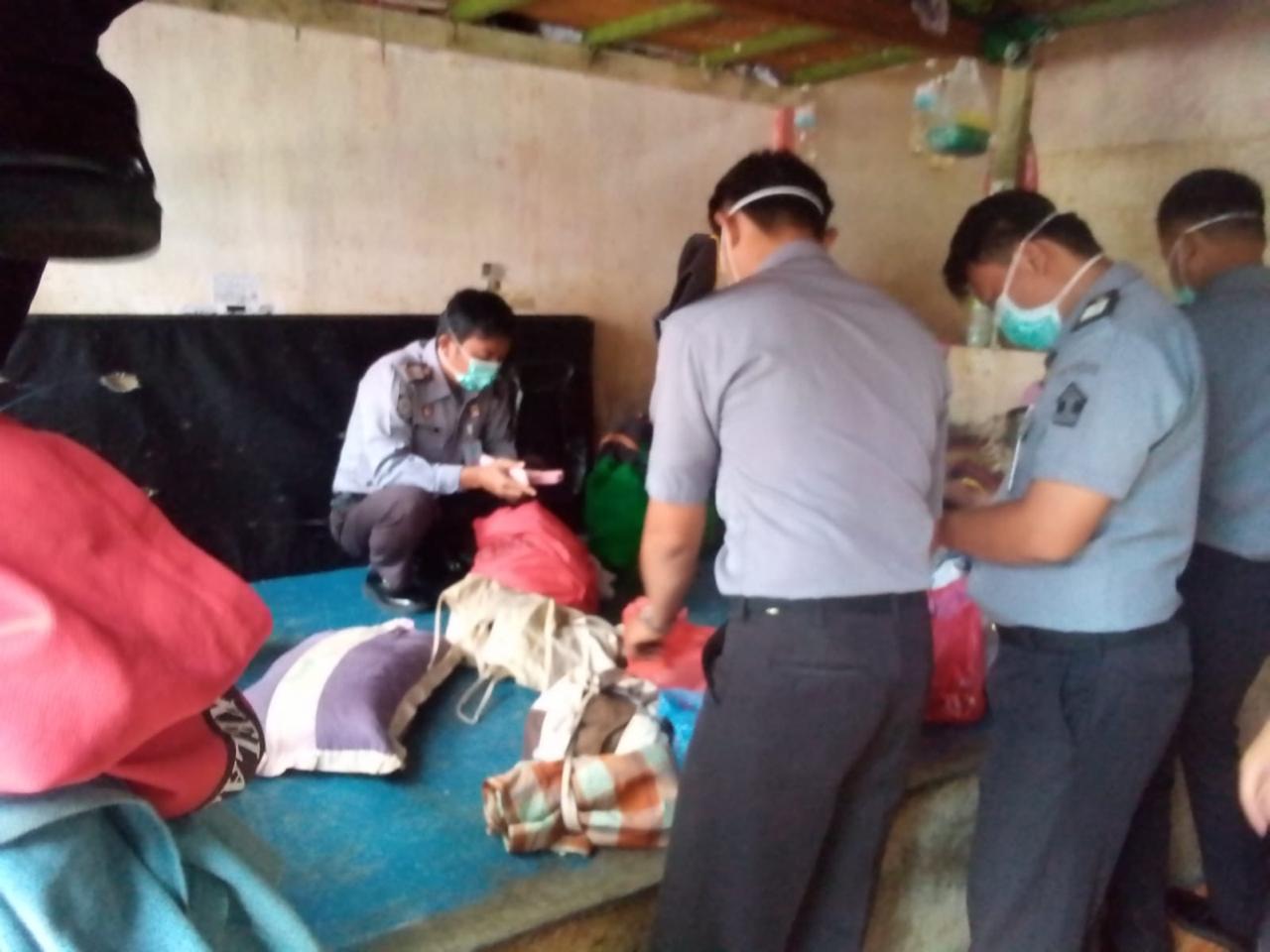 Rutan Krui Razia Kamar Hunian, Ditemukan Sejumlah Barang Terlarang