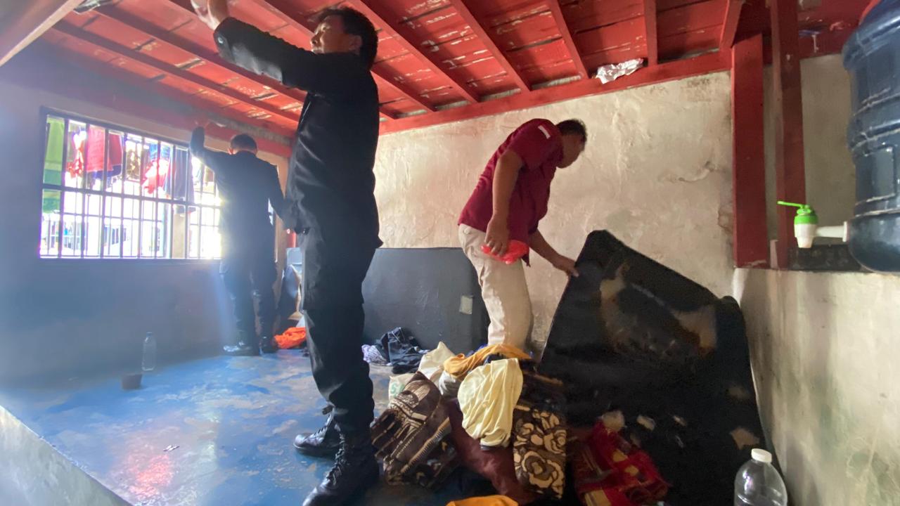 Rutan Krui Gelar Razia Kamar Hunian dan Tes Urine Warga Binaan