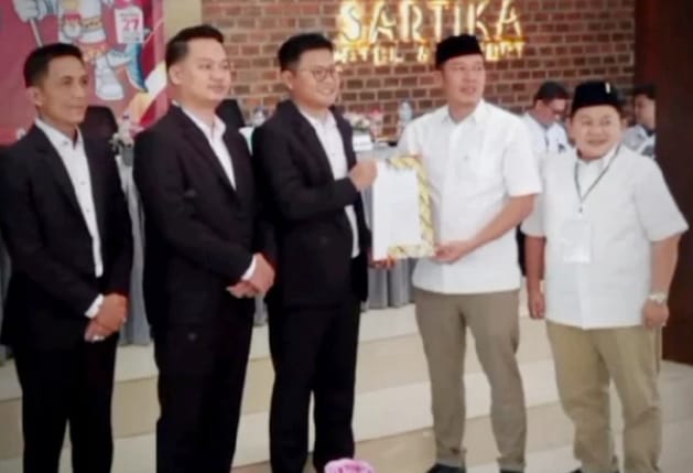 Dedi Irawan-Irawan Topani Resmi Ditetapkan sebagai Bupati dan Wakil Bupati Pesisir Barat 2024-2029
