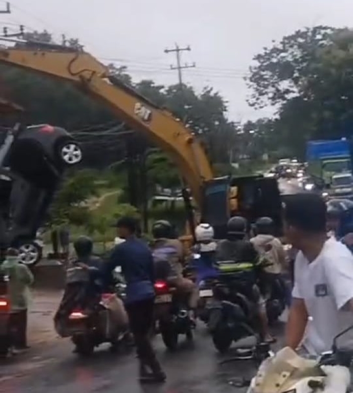 Banjir Bandar Lampung Telan Korban Jiwa, Pengemudi Mobil Tewas