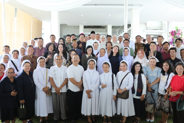 Idul Fitri di Mahan Agung: Gubernur Lampung Eratkan Silaturahmi dengan Warga