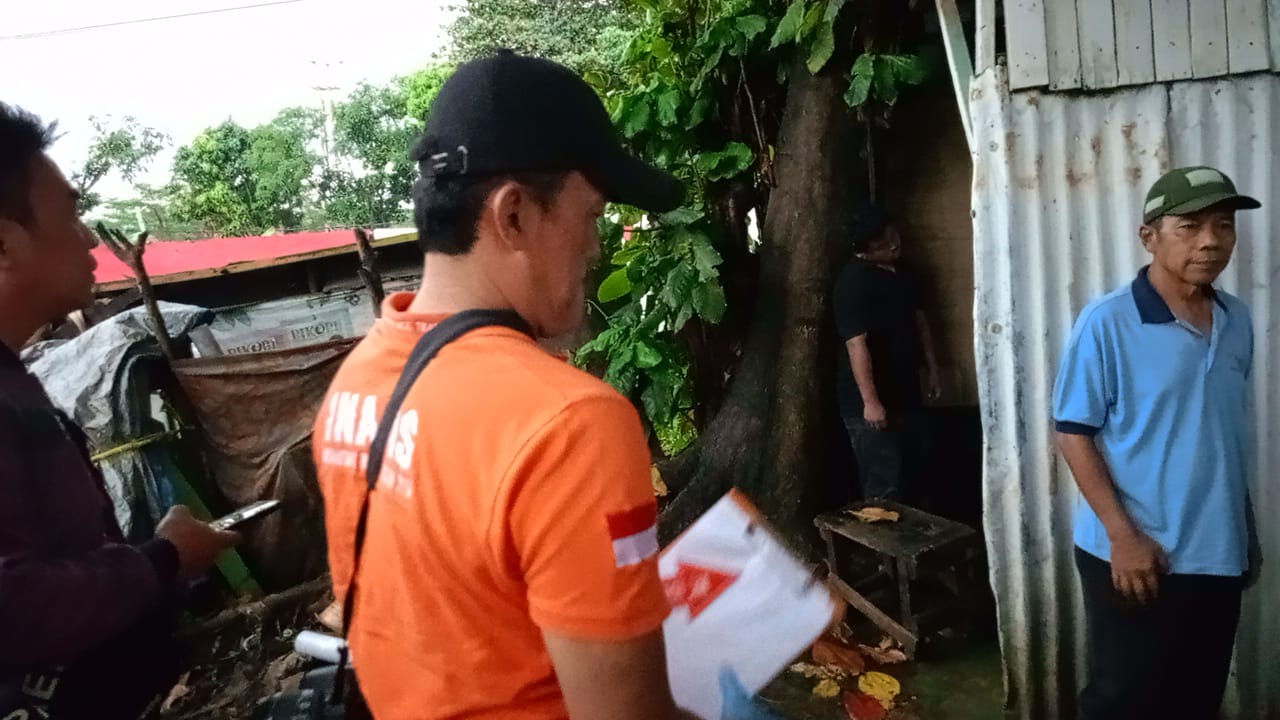 Oknum Polisi Pukul Jurnalis Saat Liputan Kasus Gantung Diri