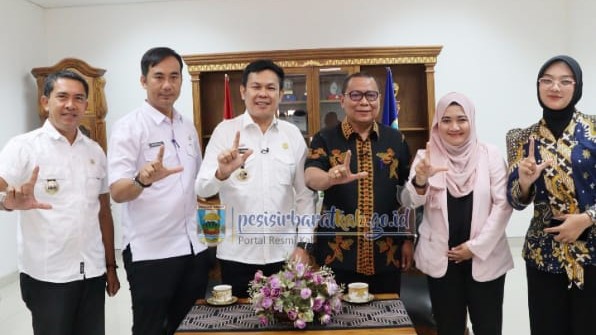 Pj Sekda Pesisir Barat Ajak Media Group Promosikan Potensi Wisata