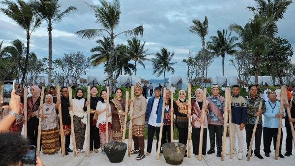 Wamenbud Giring Apresiasi Pesenggiri Culture Event di Lampung