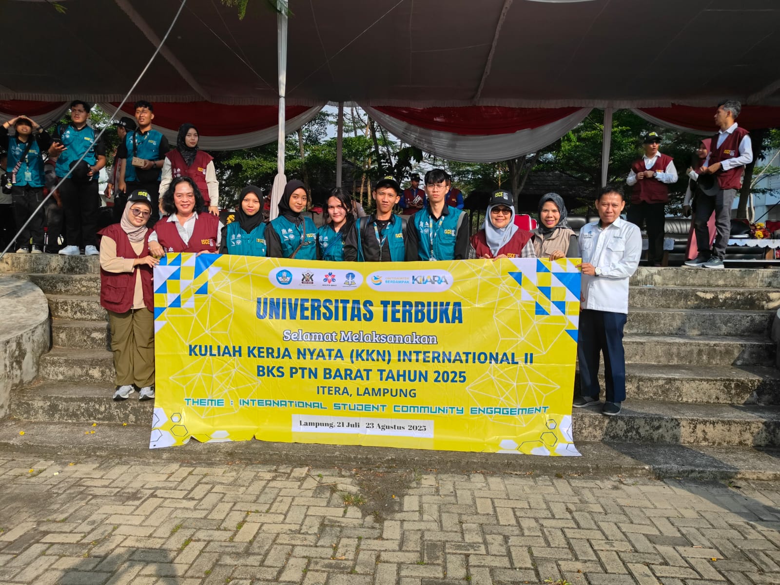 5 Mahasiswa UT Ikuti KKN Internasional di Lampung