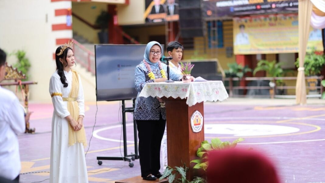 Rektor Unila Buka Youth Project VII SMA YP Unila