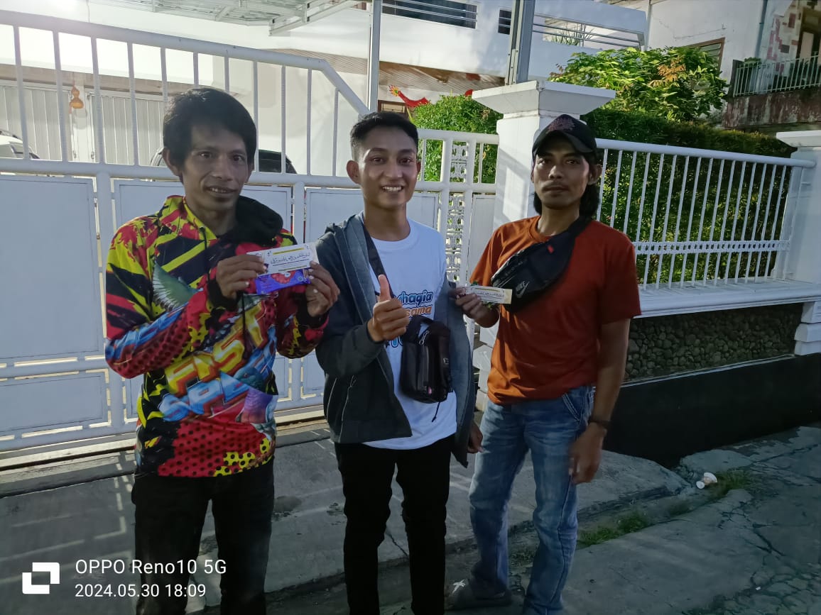 Tim Bandarlampung Bahagia Berbagi Senyum di Senja Hari