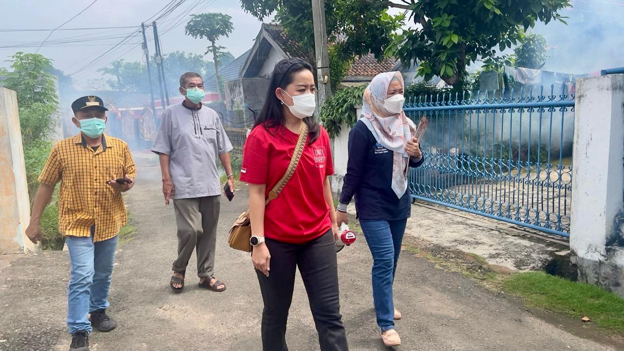 Eva Dwiana Ajak Warga Jaga Kebersihan Lingkungan Cegah DBD