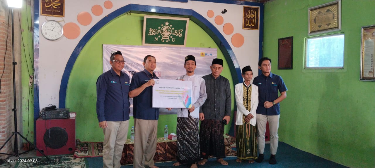 PT PLN Beri Bantuan Sound System untuk Ponpes Tahsinul Khuluk