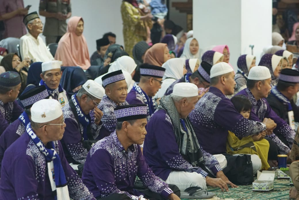 Agus Istiqlal Sambut Kepulangan 66 Jemaah Haji Asal Pesisir Barat