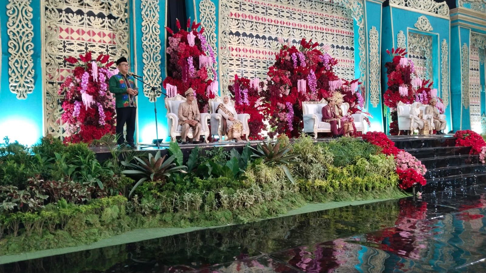 Ka Kanwil Kemenag Lampung Hadiri Resepsi Pernikahan Anak Kepala MAN 1 Bandarlampung