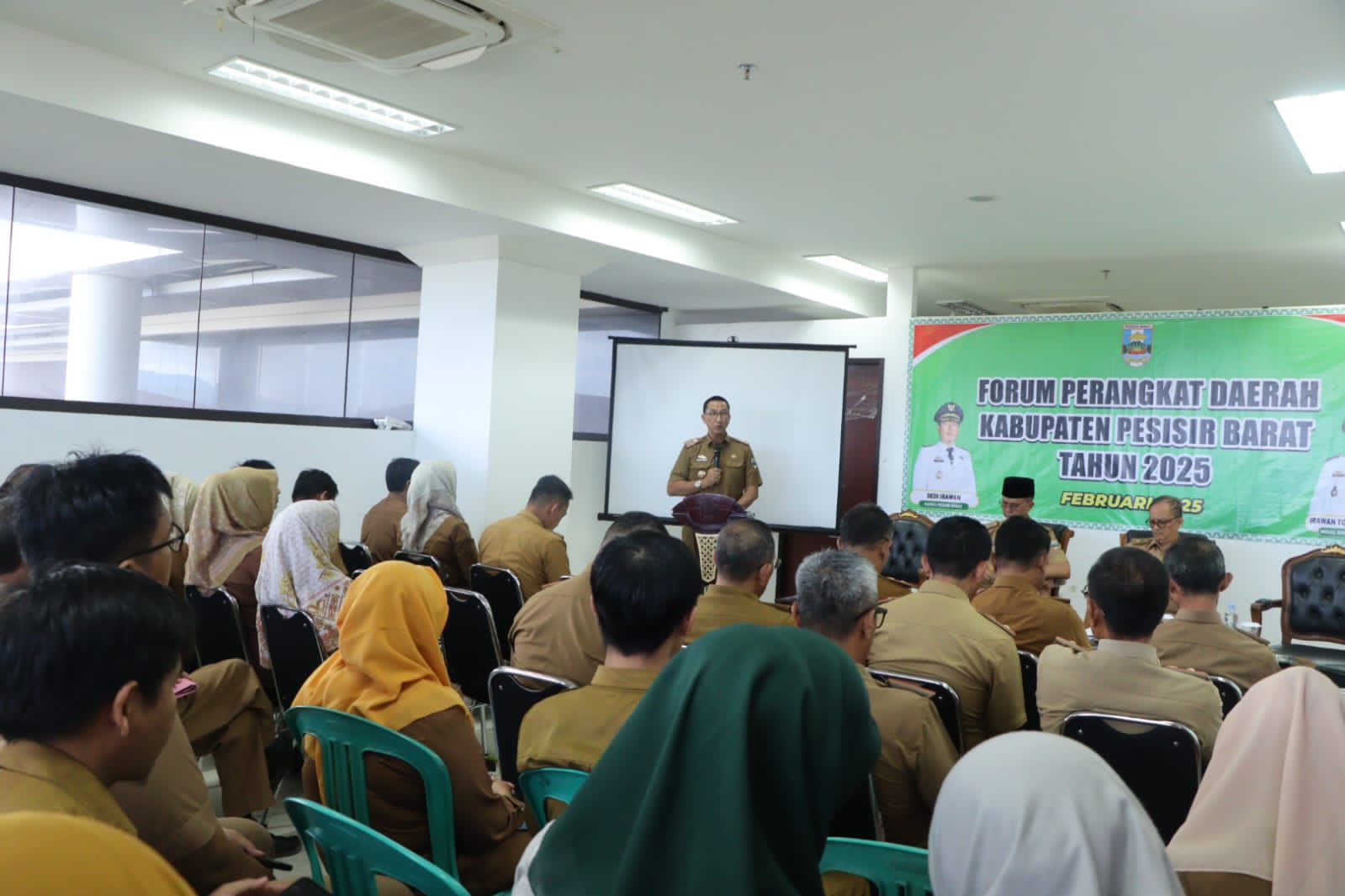 Pj Sekda Pesisir Barat Buka Forum Perangkat Daerah Tahun 2025