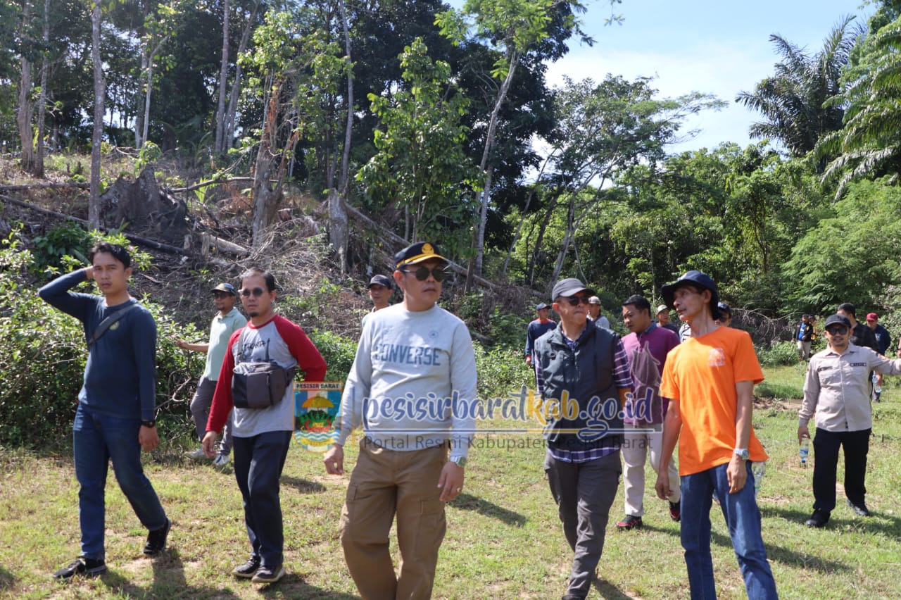 Pj Sekda Pesisir Barat Tinjau Calon Lokasi Sekolah Rakyat di Way Suluh