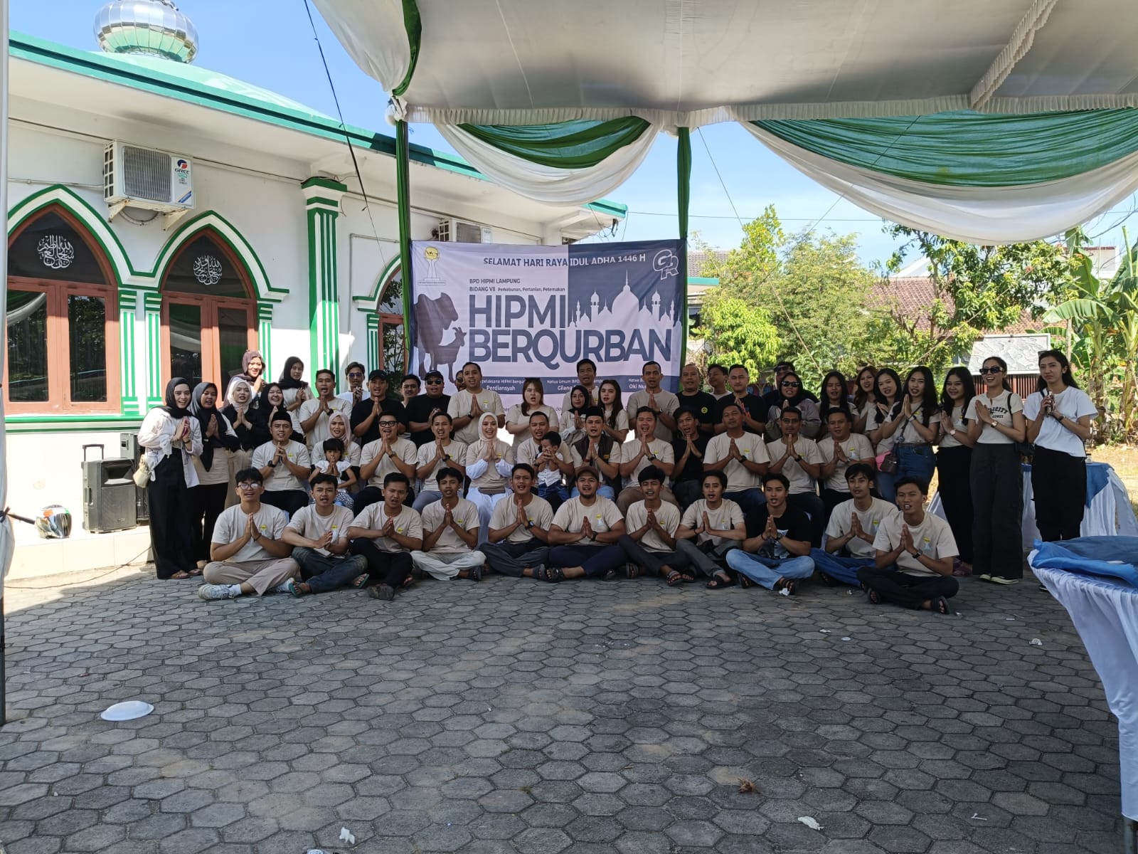 Amal Jariyah BPD HIPMI Lampung, Potong Hewan Kurban di Masjid Al-Anhaar Sukarame