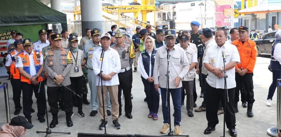 Gubernur dan Menteri Tinjau Arus Balik di Pelabuhan Bakauheni Lampung Selatan