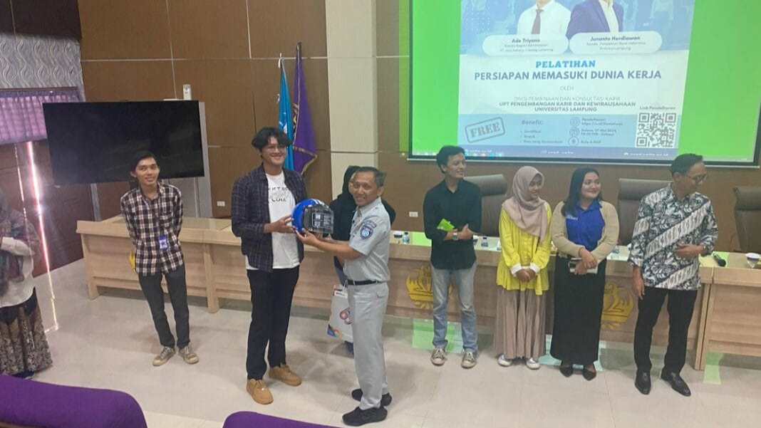 Jasa Raharja-Bank Indonesia Bantu Mahasiswa Unila Siap Karier