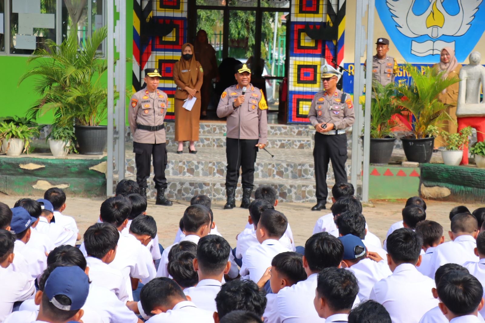 Kapolresta Bandar Lampung Sambangi SMPN 5, Ajak Pelajar Jauhi Kenakalan Remaja