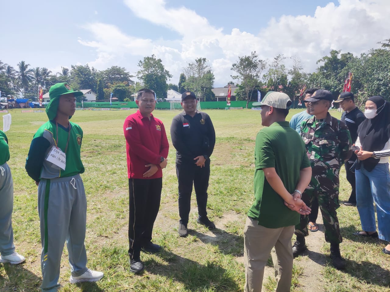 Jelang HUT RI, Bupati Pesisir Barat Tinjau Pelatihan Paskibraka