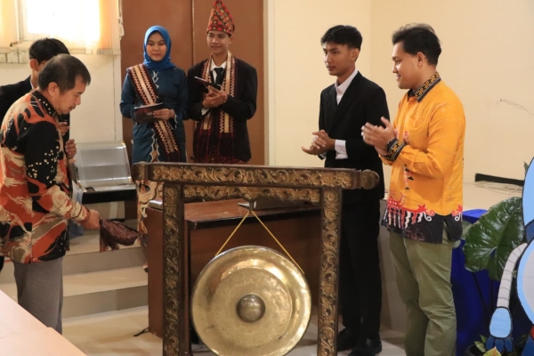 Himakom Unila Resmi Membuka Ajang Computer Science Showdown 2.0 2025