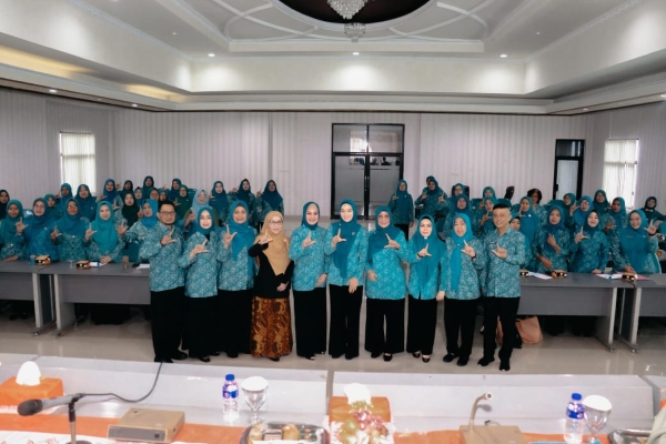 Cegah Kecanduan Gawai, PKK Lampung Gelar Seminar Pola Asuh Anak di Era Digital