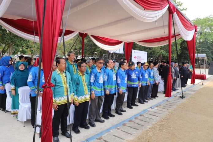 Unila Beri Penghargaan Untuk 133 Mahasiswa Berprestasi